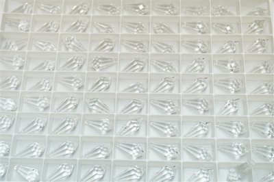 画像1: ◆シート◆8611 MM18,0X7,5 クリスタル●81粒●