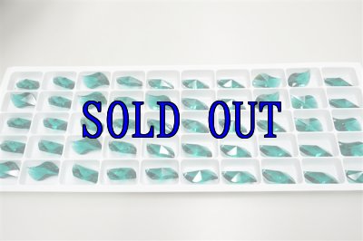 画像1: ◆シート◆8950NR805 MM30,0X18,0 エメラルド●50粒●