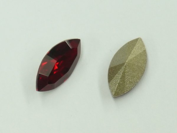 ◆粒売り◆4228 MM15,0X7,0 シャム1粒