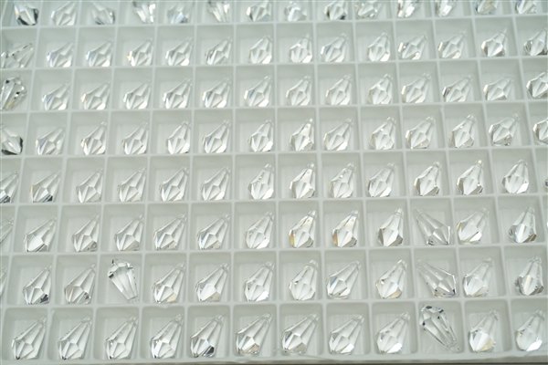 画像1: ◆シート◆8621 MM15,0X7,5 クリスタル●112粒● (1)