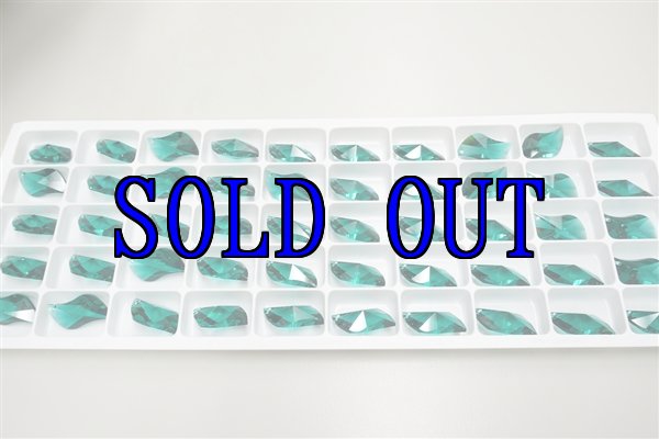 画像1: ◆シート◆8950NR805 MM30,0X18,0 エメラルド●50粒● (1)